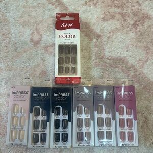 7 sets of press on nails Impress/kiss